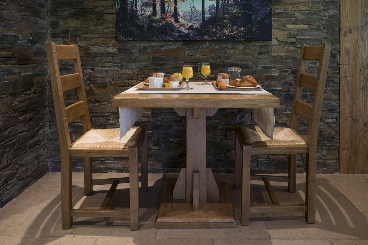 Hotel-Restaurant Bois Joly Crozet Zewnętrze zdjęcie