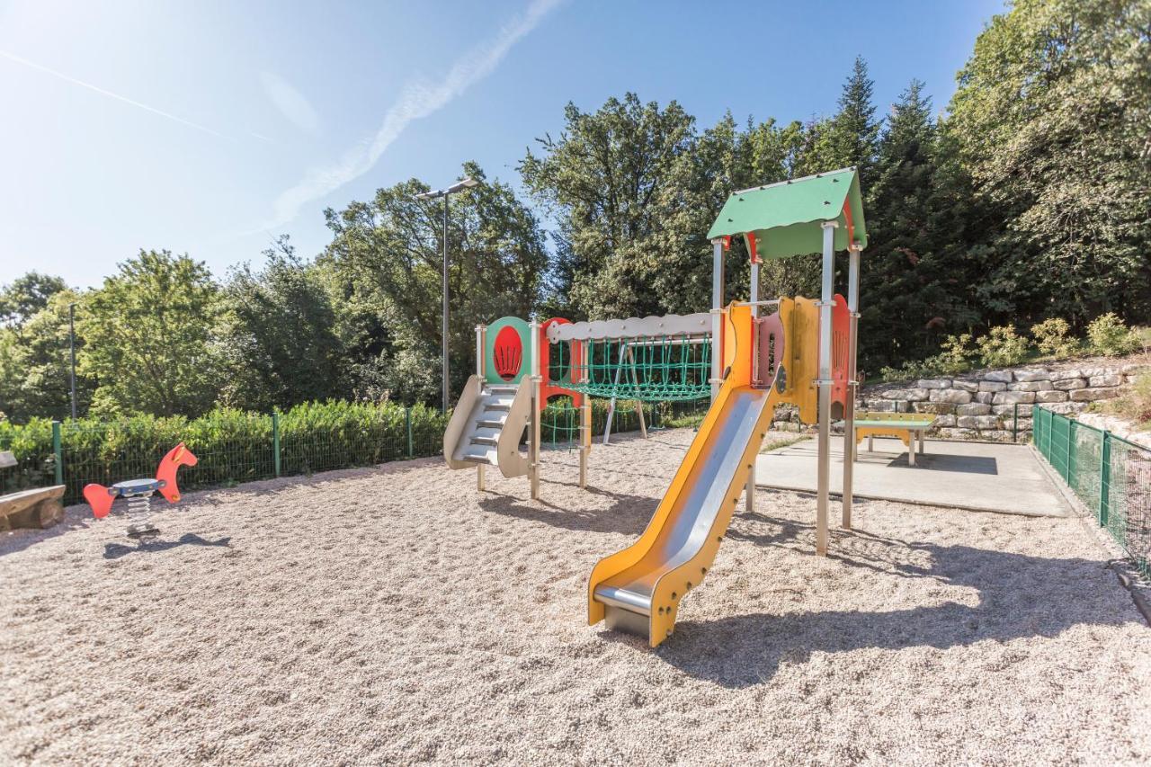 Hotel-Restaurant Bois Joly Crozet Zewnętrze zdjęcie