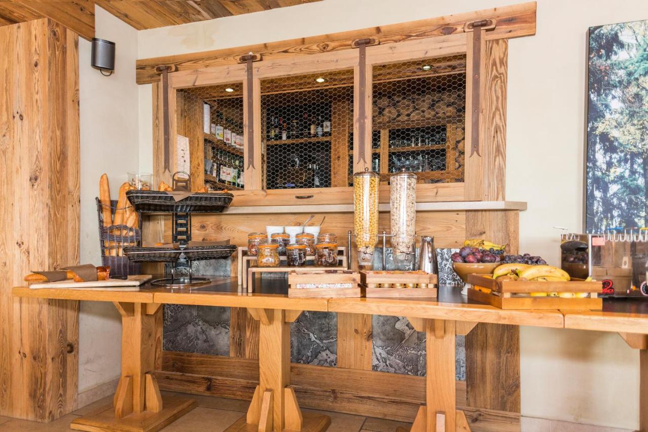 Hotel-Restaurant Bois Joly Crozet Zewnętrze zdjęcie